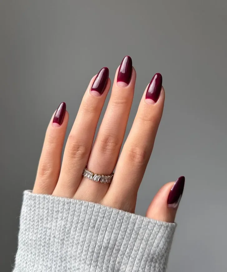 Rich Wine-Red Nails with a Glossy Finish